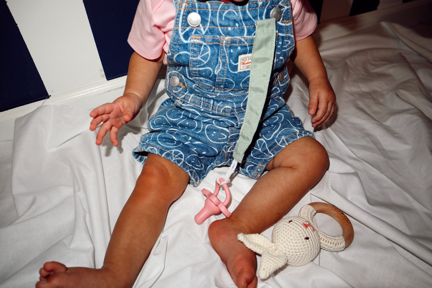 Honey Paci Clips
