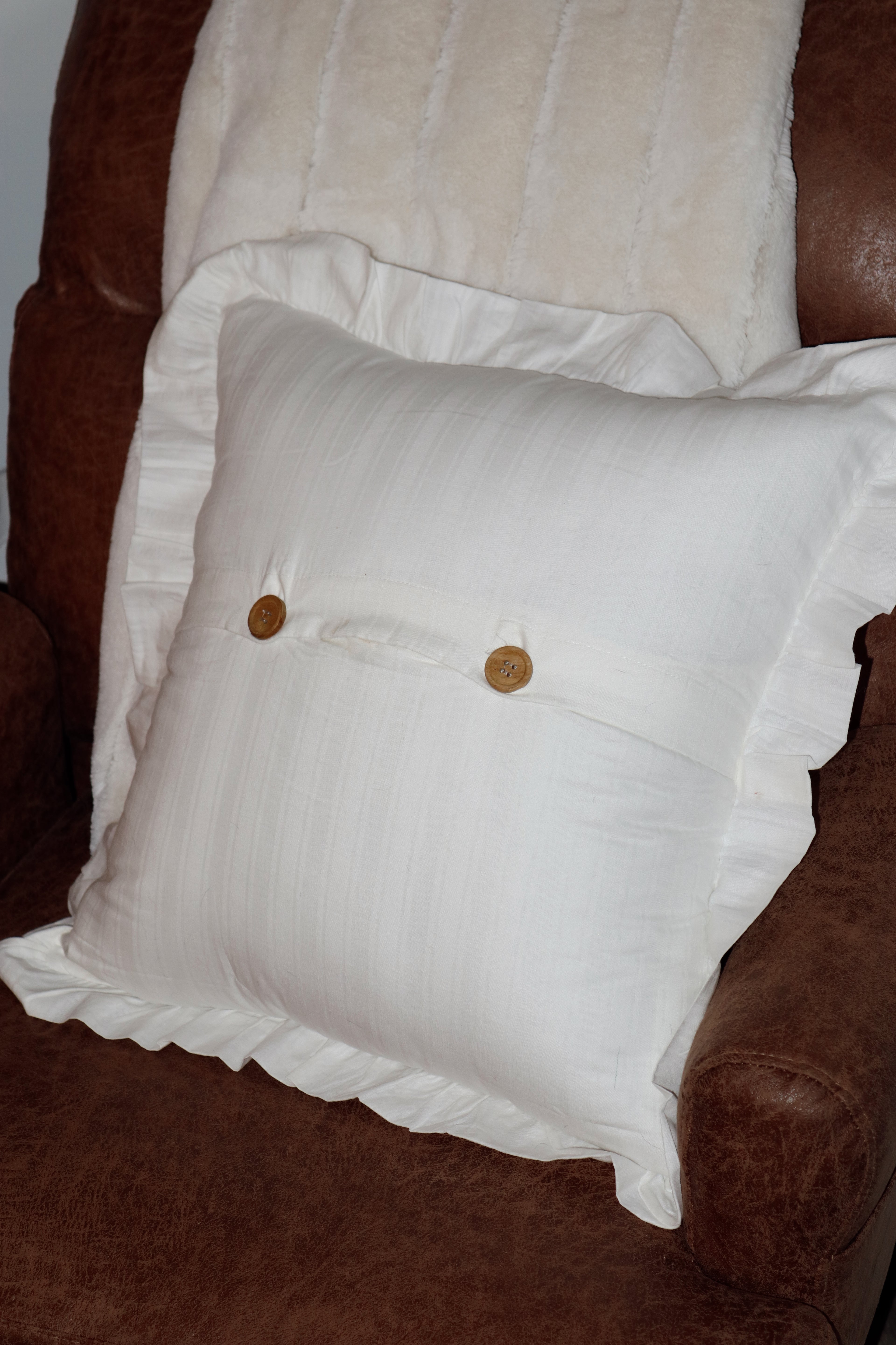 Lyla Pillow Cover